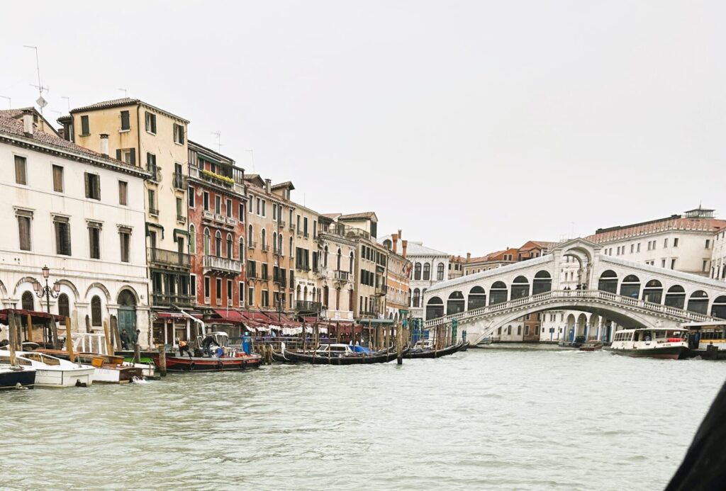 2024イタリア周遊旅】一人で水の都と呼ばれる町に行ってきた！アクセスも簡単！（ベネチア編５-A） | HARU.blog